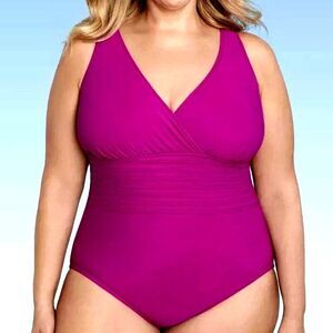 Women's Aqua Green Swimsuit Size 17 (1X) Full Coverage Fuchsia